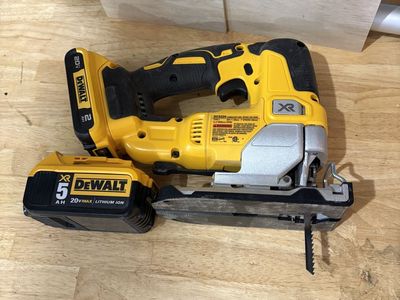 DeWalt 20V XR cordless Jigsaw kit w/ 5 aH battery, 2 aH battery, and charger