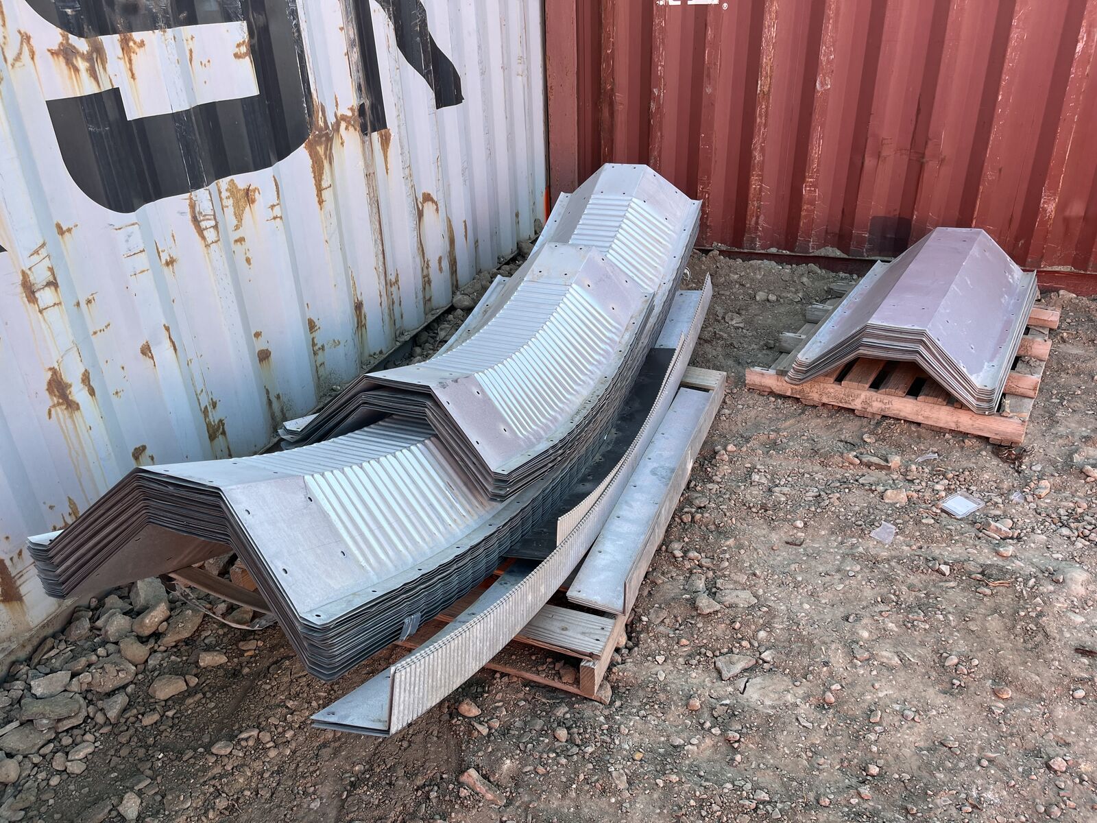 Metal building 25 x32