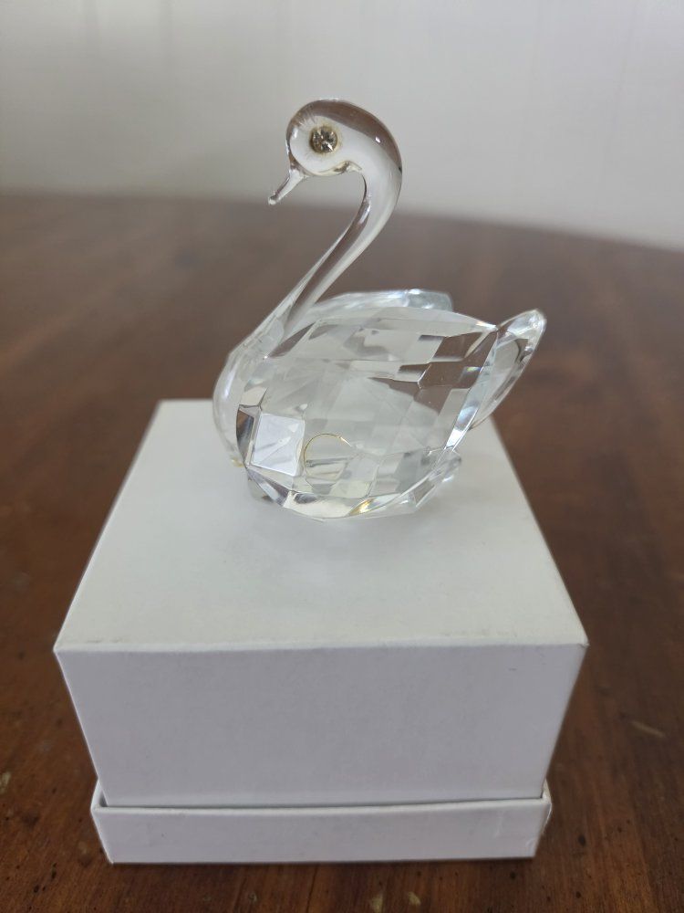 Vintage Swarovski Miniture Crystal Swan Figurine 7633-NR-050