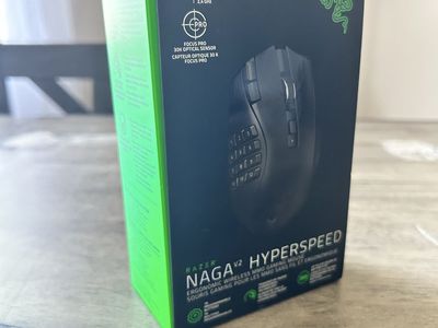 Razer Naga v2 Hyperspeed Gaming Mouse