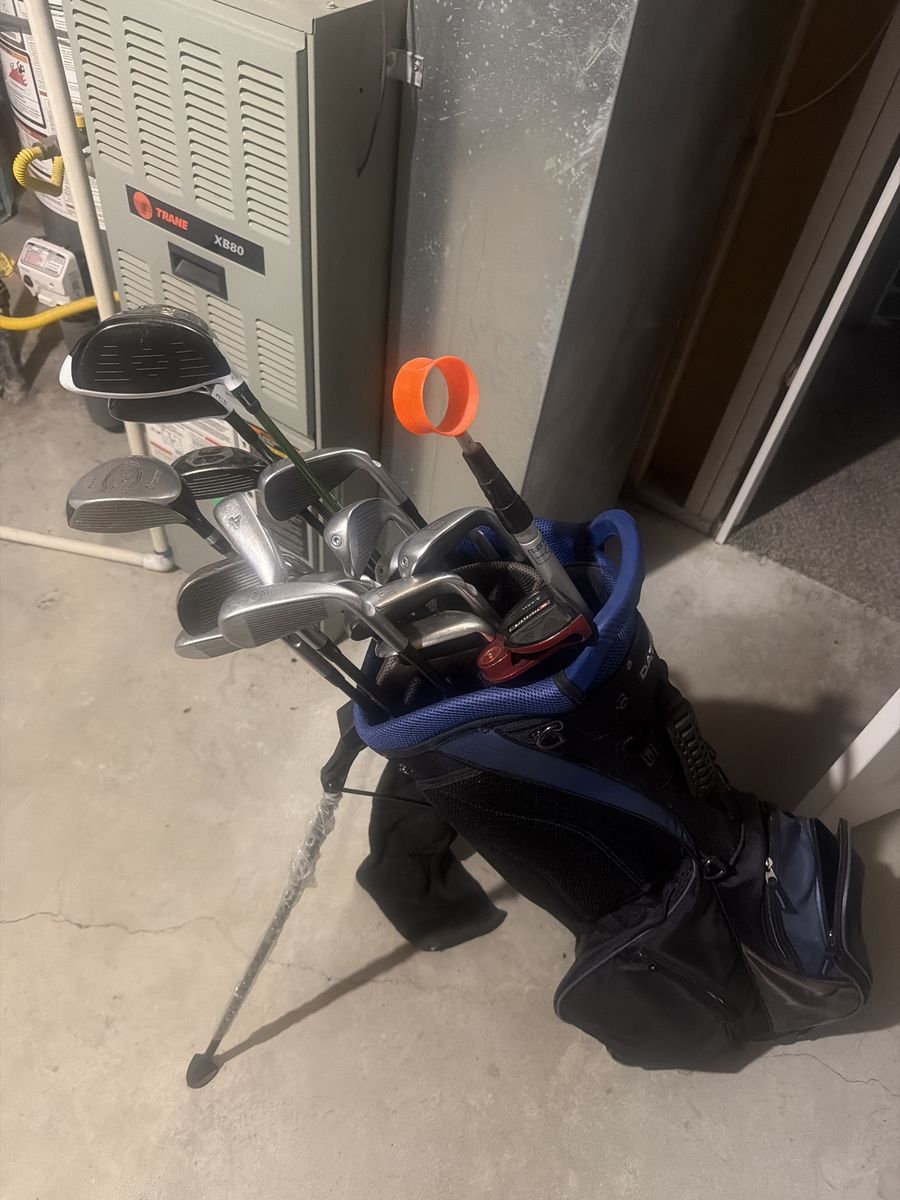 Full set of left handed golf clubs