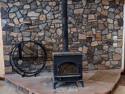 Dutchwest 2479 Wood Stove / Fireplace Insert – $100