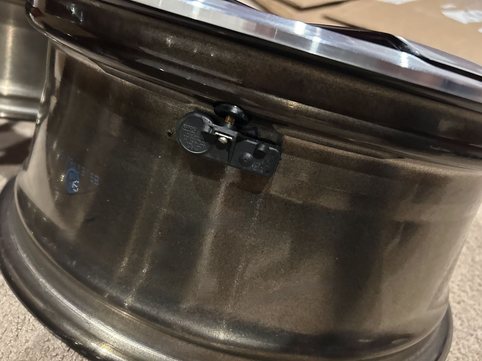 NEW 18” OEM FORD WHEELS WITH TPMS SENSORS