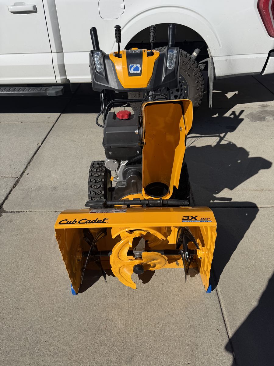 Snow Blower, Snowmachine, Snowblower, Cub Cadet
