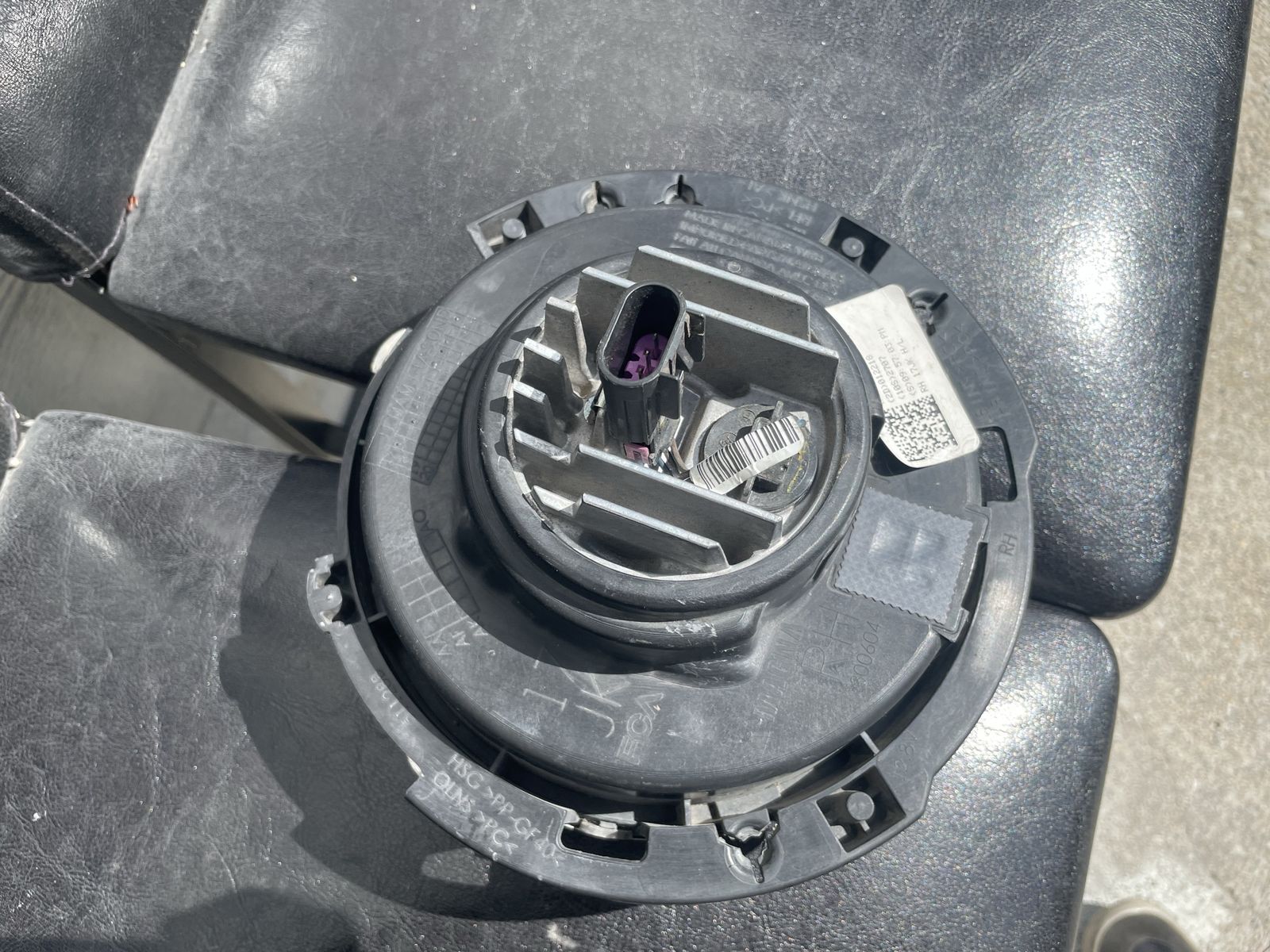 Main image 4