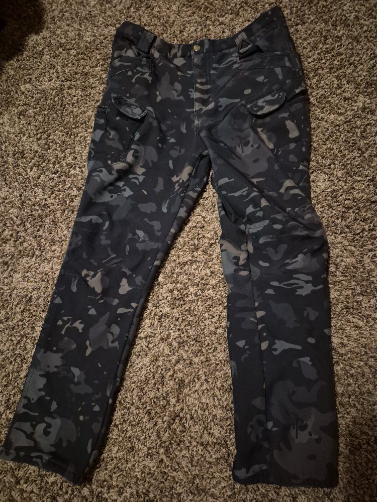 camo pants