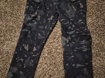 camo pants