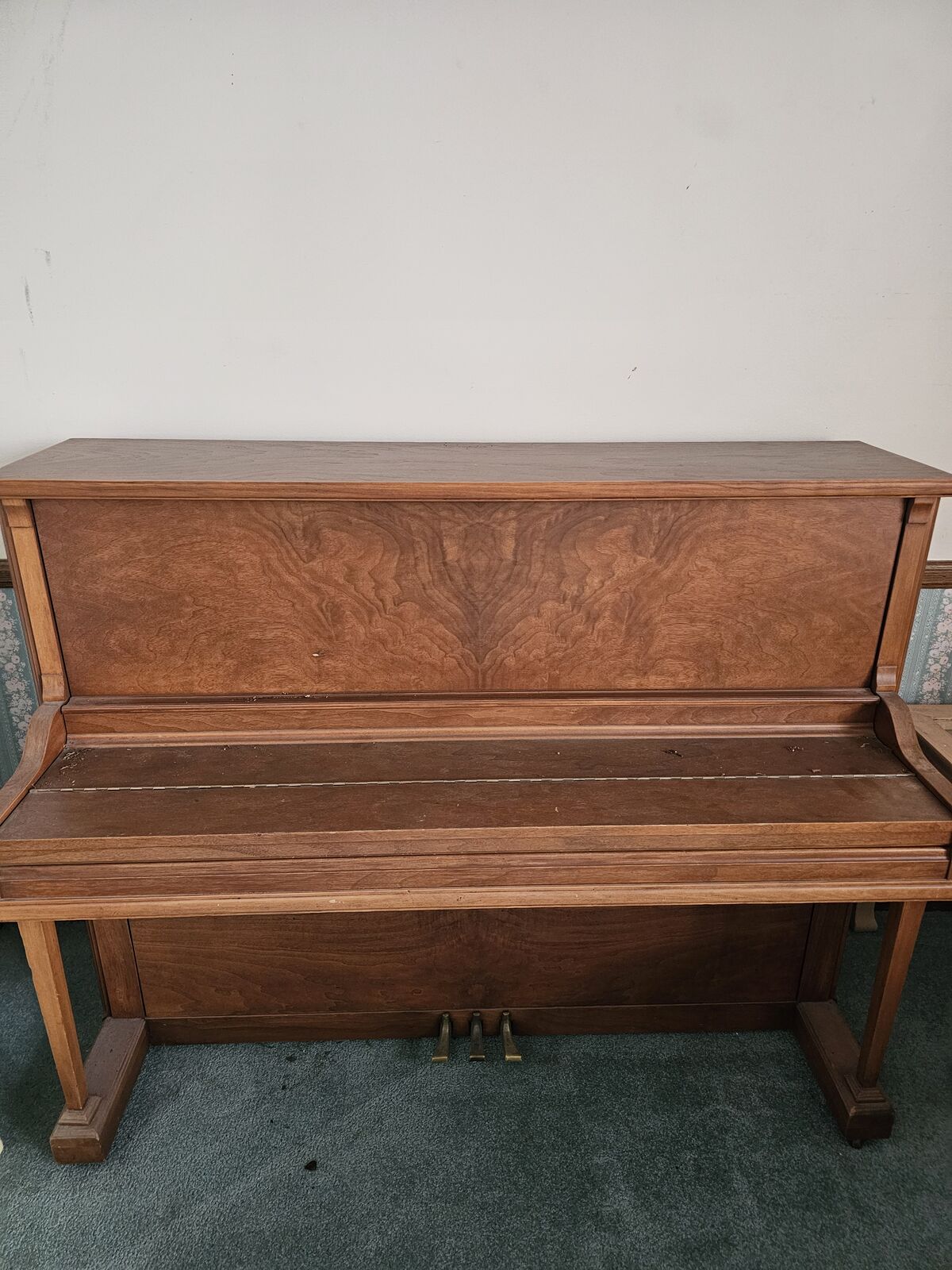 Gulbransen Upright Piano