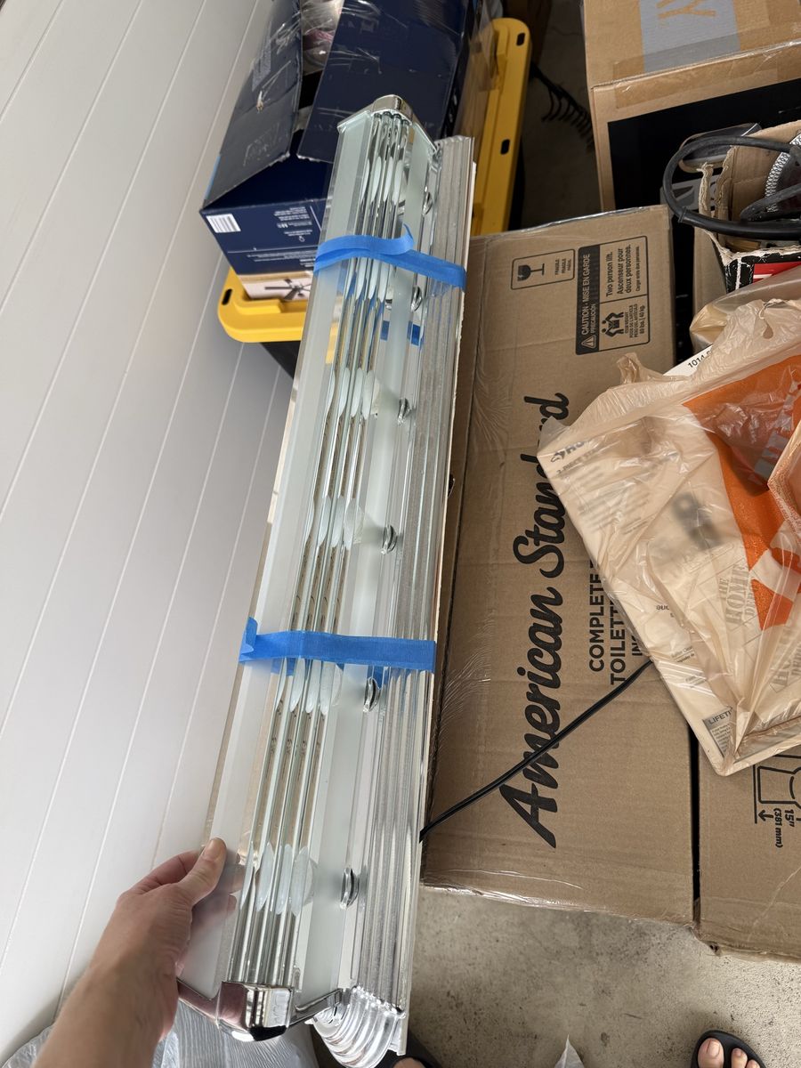 Vintage bathroom bar light