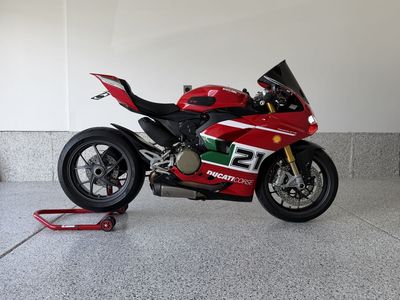 2022 Ducati Panigale v2 Bayliss