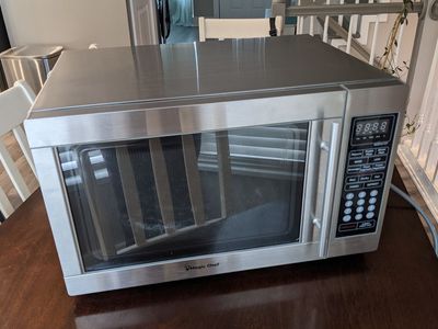 Magic Chef Countertop microwave oven stainless