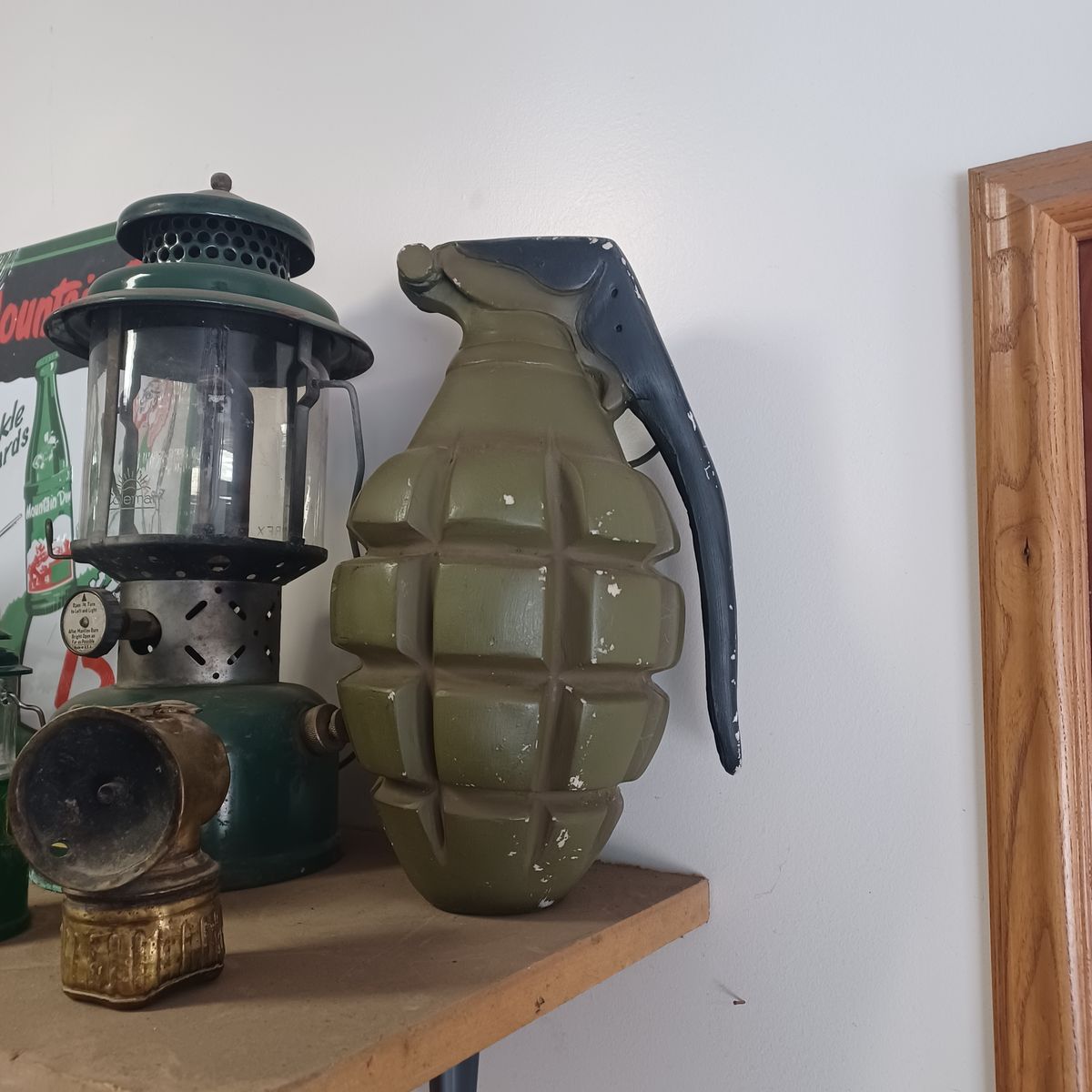 Novelty hand grenade