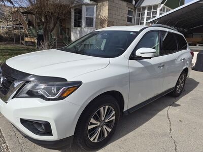 2019 NISSAN PATHFINDER SL