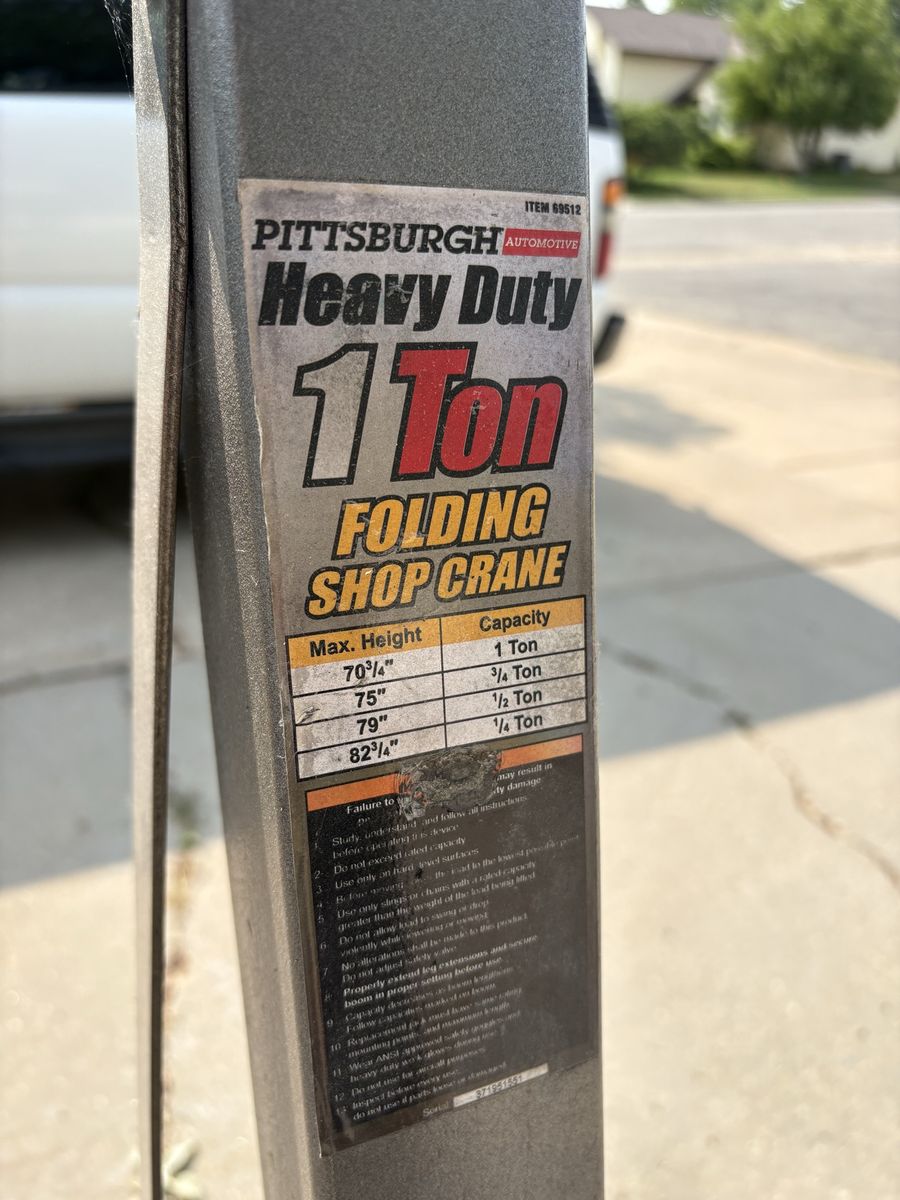 1Ton engine hoist.