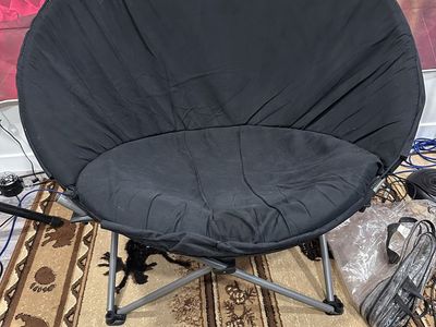 Black Folding Saucer Chair with Metal Frame