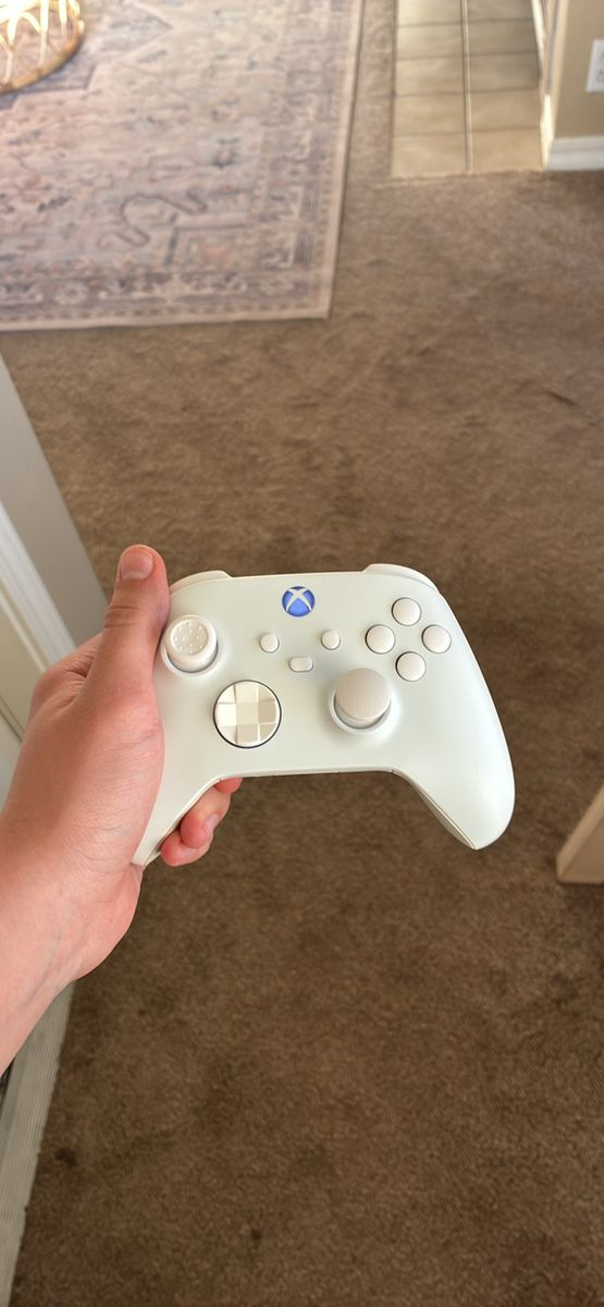 Brand new custom Xbox controller mouse click face buttons, rechargeable battery, swappable thumb sticks