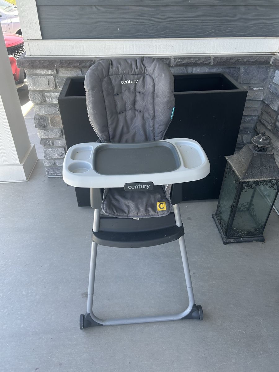 Adjustable Highchair