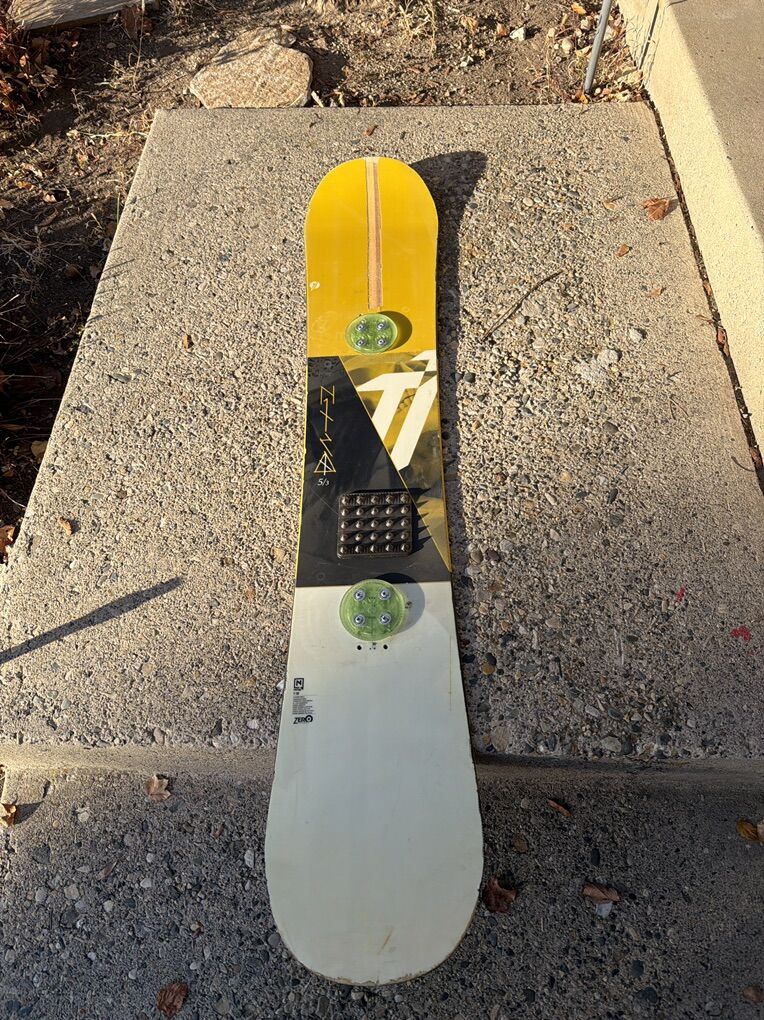 Nitro T1 153 Snowboard