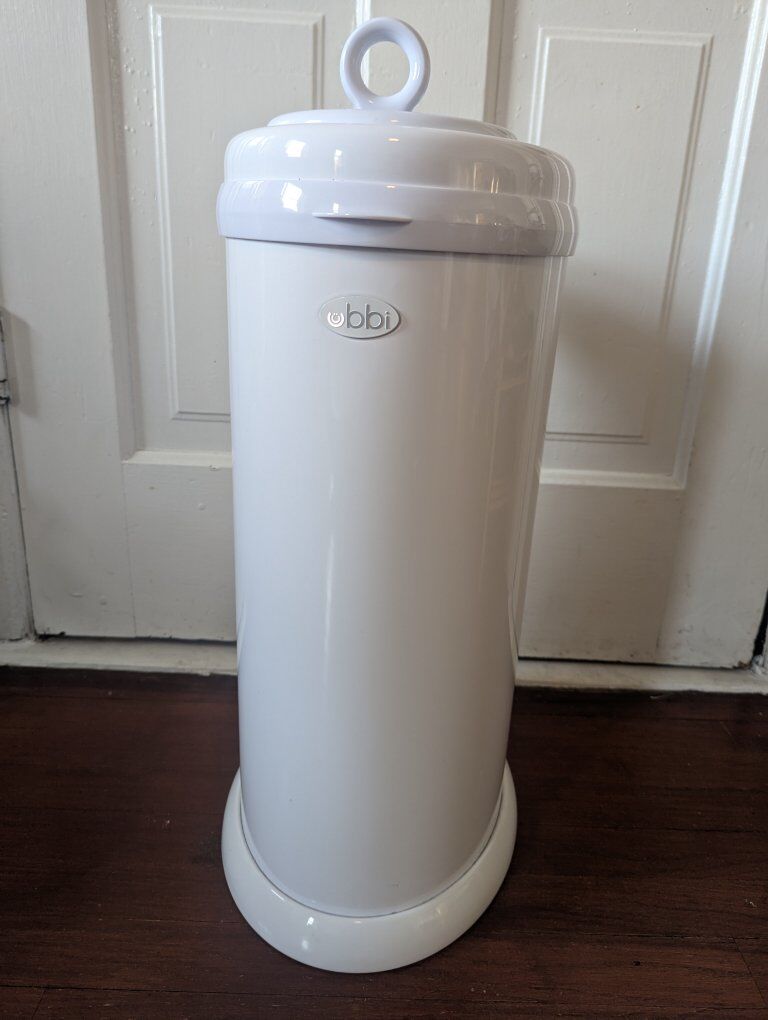 ubbi diaper pail with lock