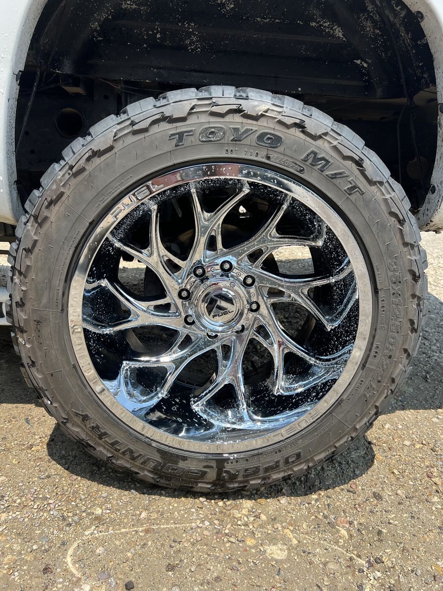 8x6.5 Fuel wheel and tires 22x12 35x12.50