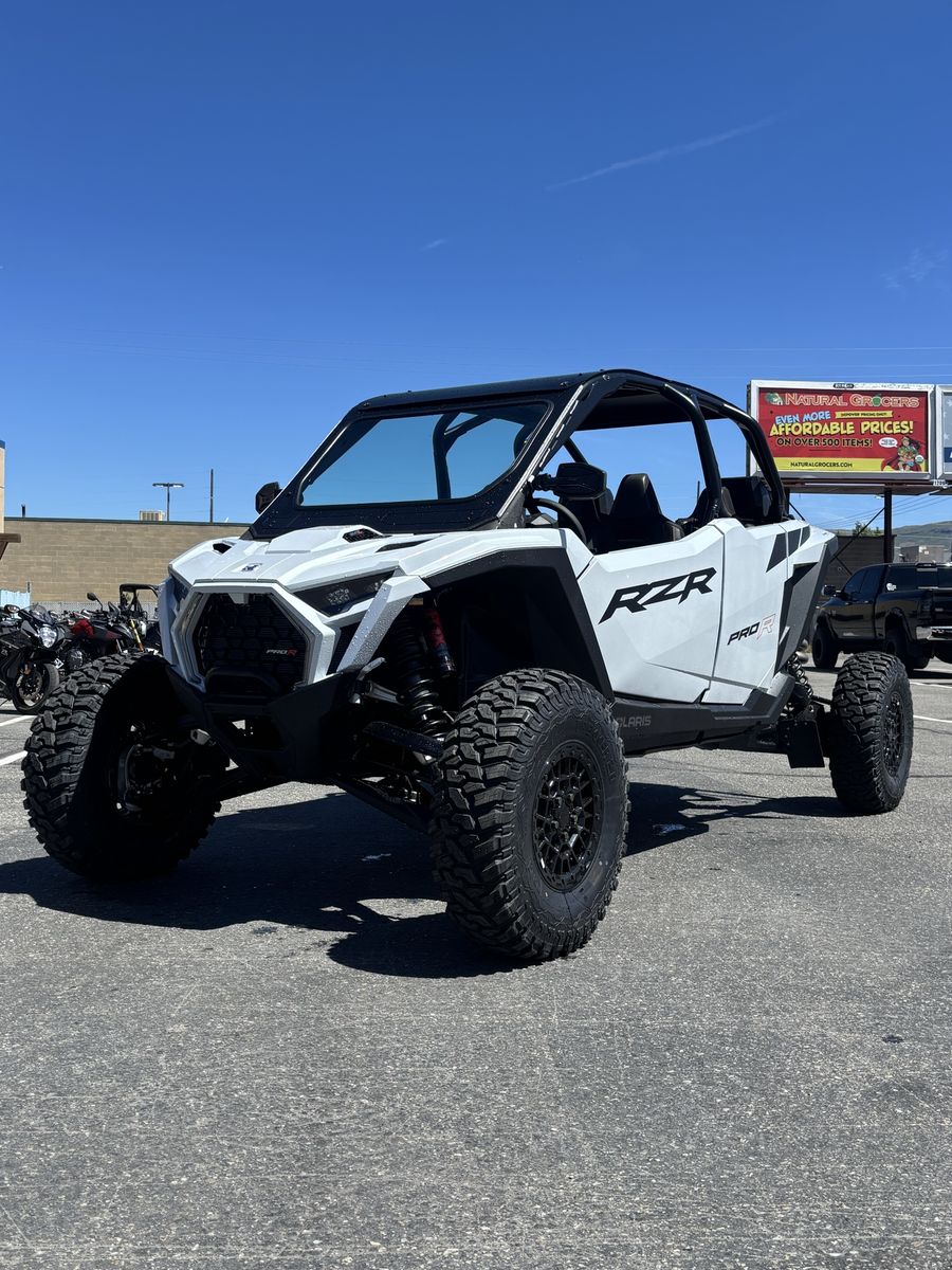 2026 Polaris RZR Pro R 4 Ultimate