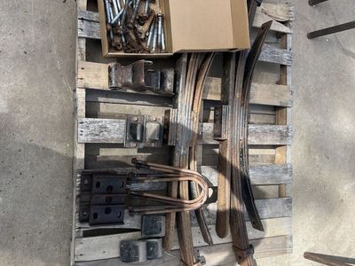 Dodge Ram 3500 HD leaf springs