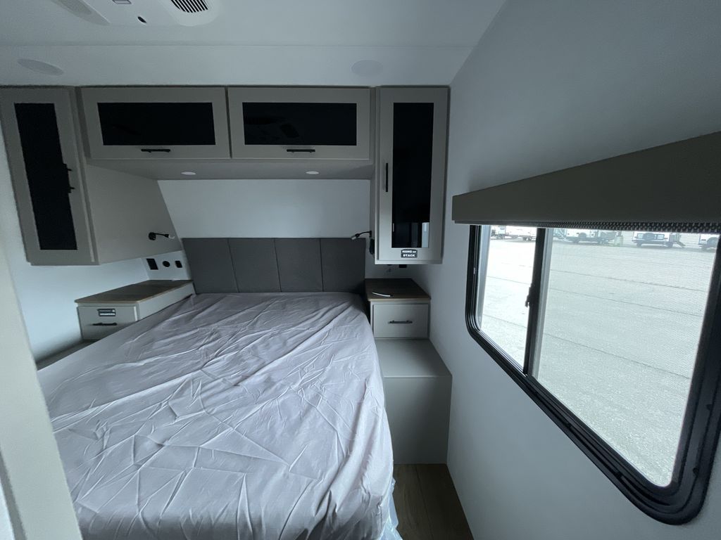 Main image 45