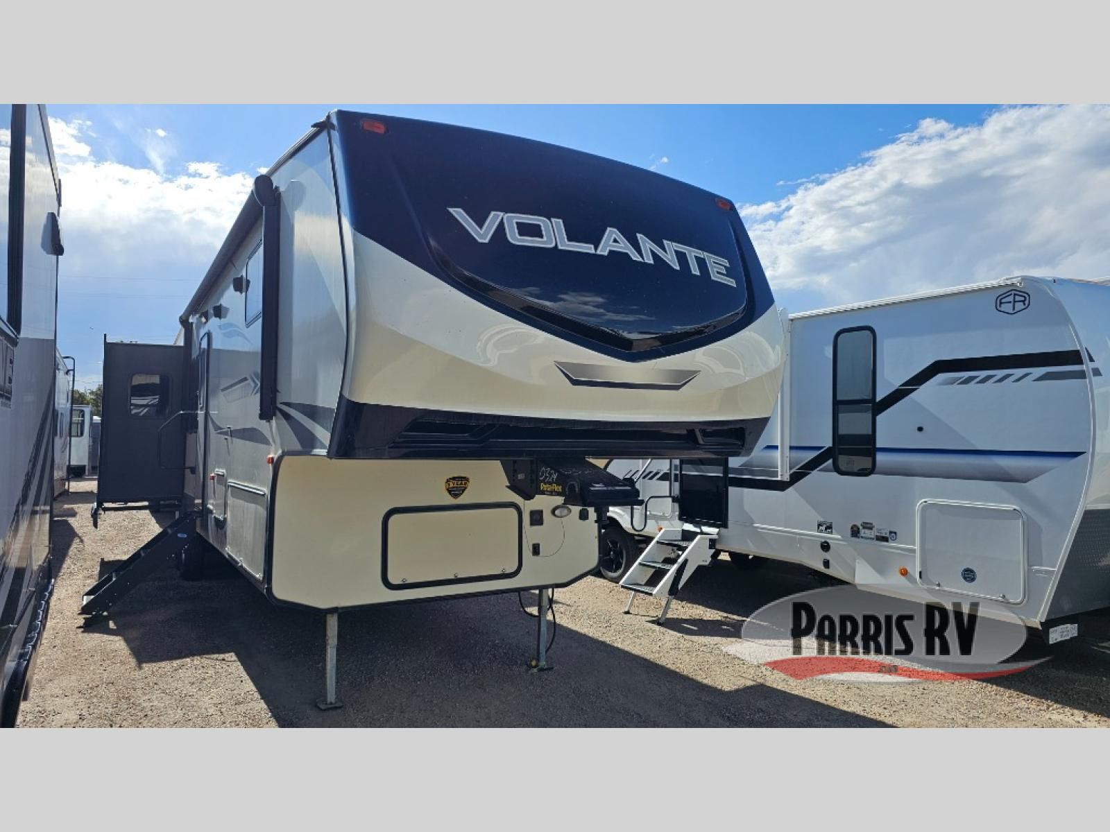 Used 2020 CrossRoads RV Volante 370BR