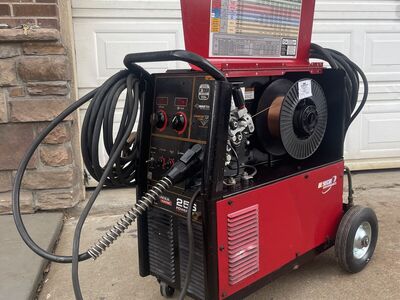 Lincoln Electric Power MIG 256 Welder & spool gun