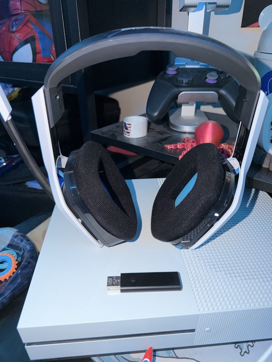 Astro A20 Wireless Gaming Headset White Blue with USB Transmitter Dongle
