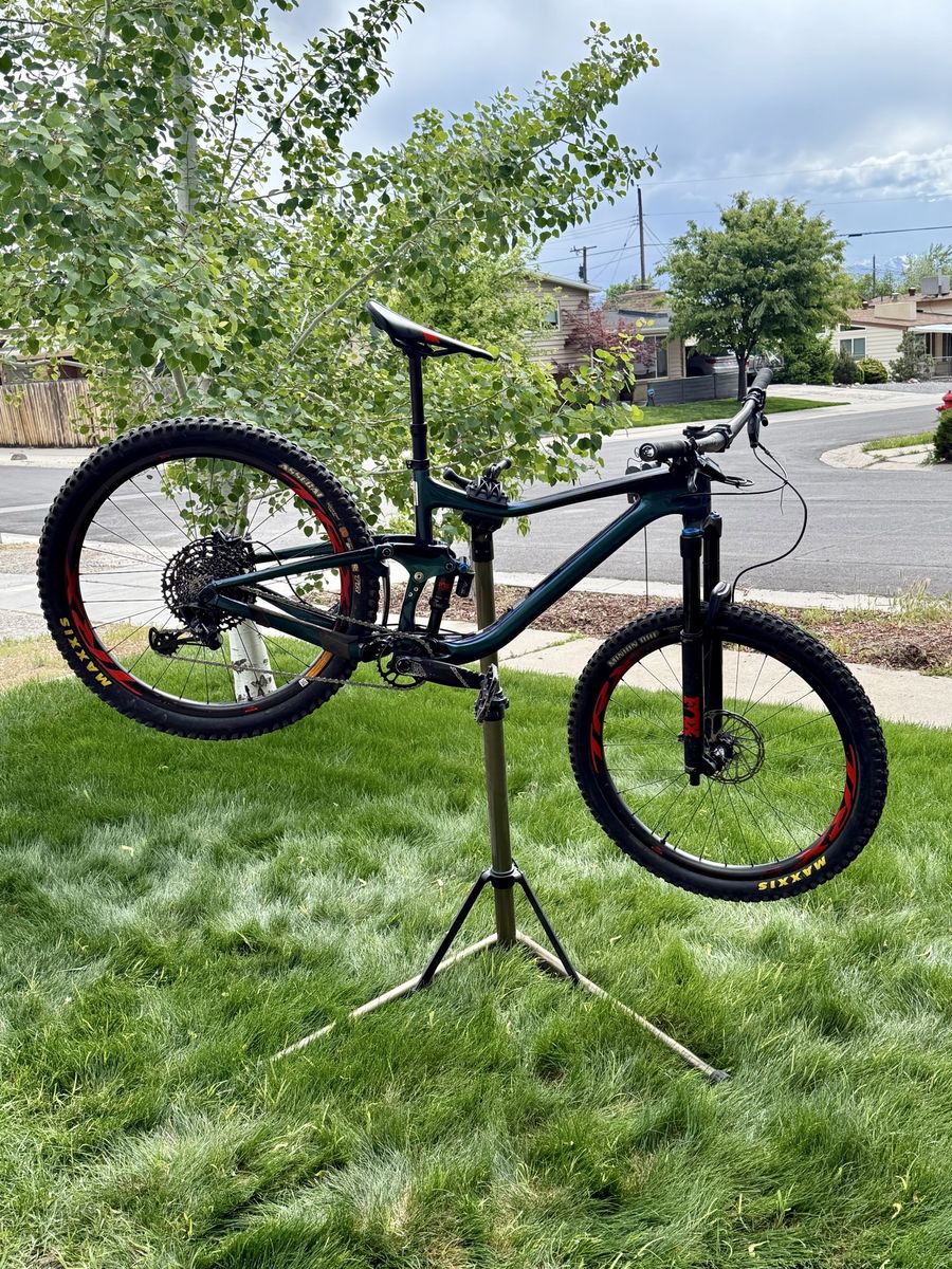 2021 GIANT TRANCE ADVANCED Carbon