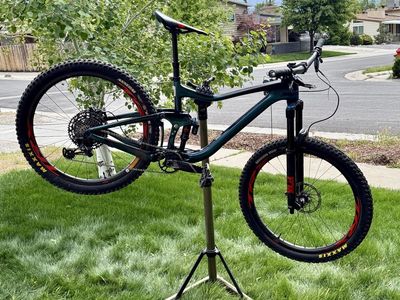 2021 GIANT TRANCE ADVANCED Carbon