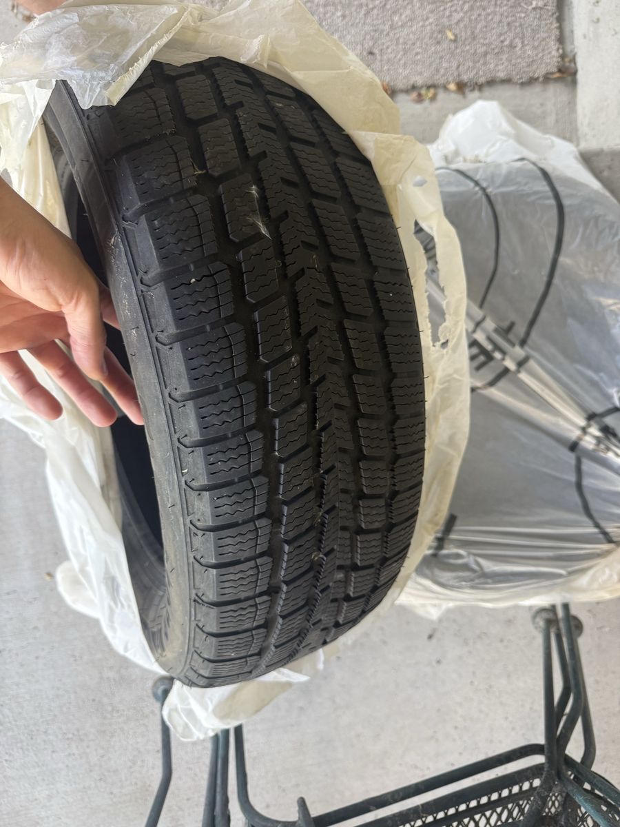 Firestone Winterforce 205/60R16 Tire (Used)