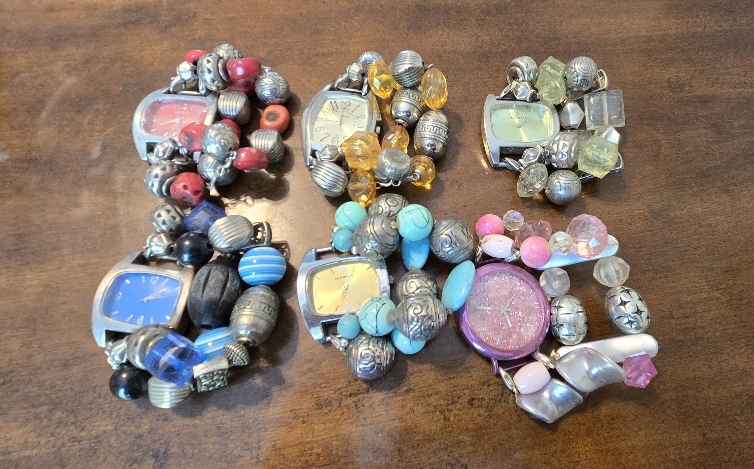 Set of 6 Beaded Stretch Bracelet Women's Watches