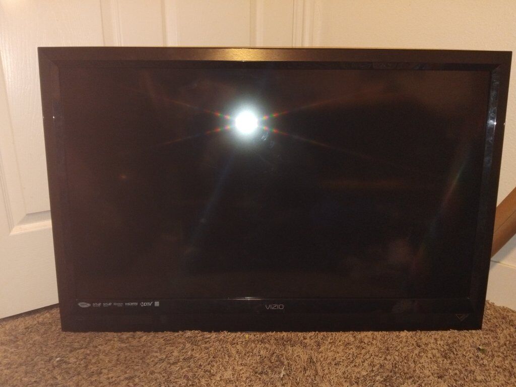 42" Vizio Flatscreen TV