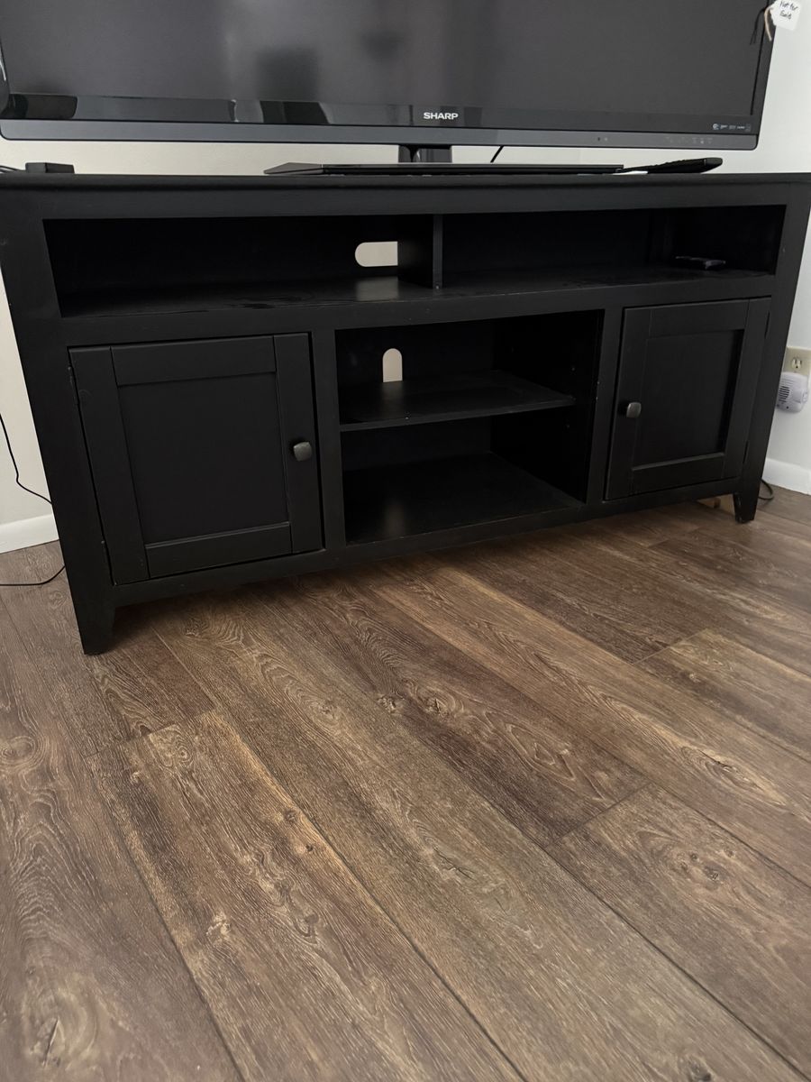 Quality TV Stand - $75 OBO Cottonwood Heights