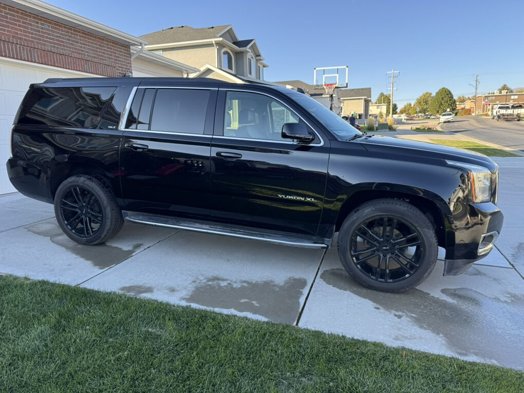 2020 GMC Yukon XL SLT