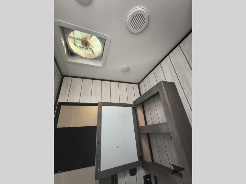 Main image 35