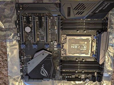 ASUS ROG ZENITH EXTREME AMD Ryzen Threadripper 2990WX Motherboard w/ DIMM.2
