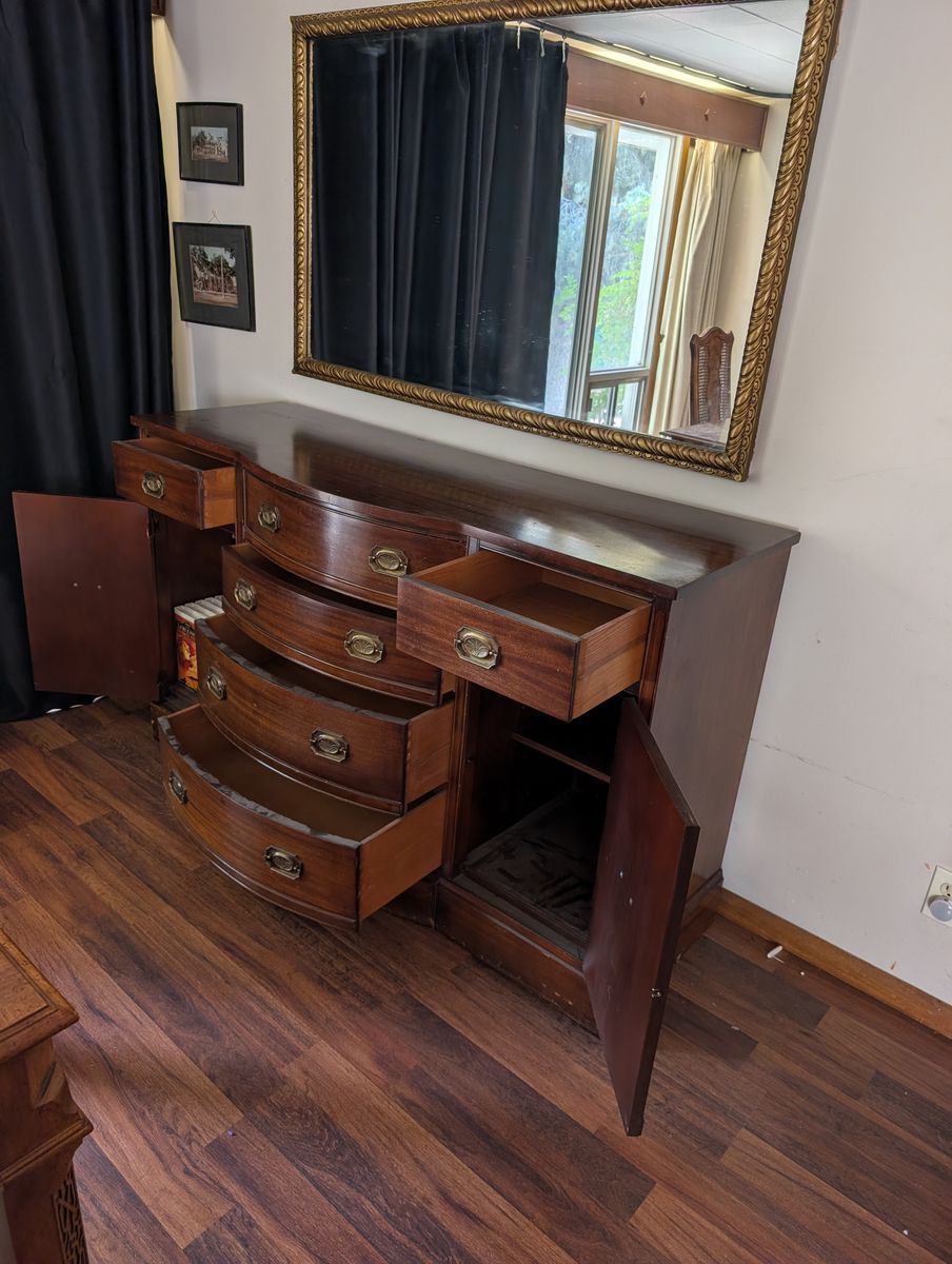 Vintage buffet