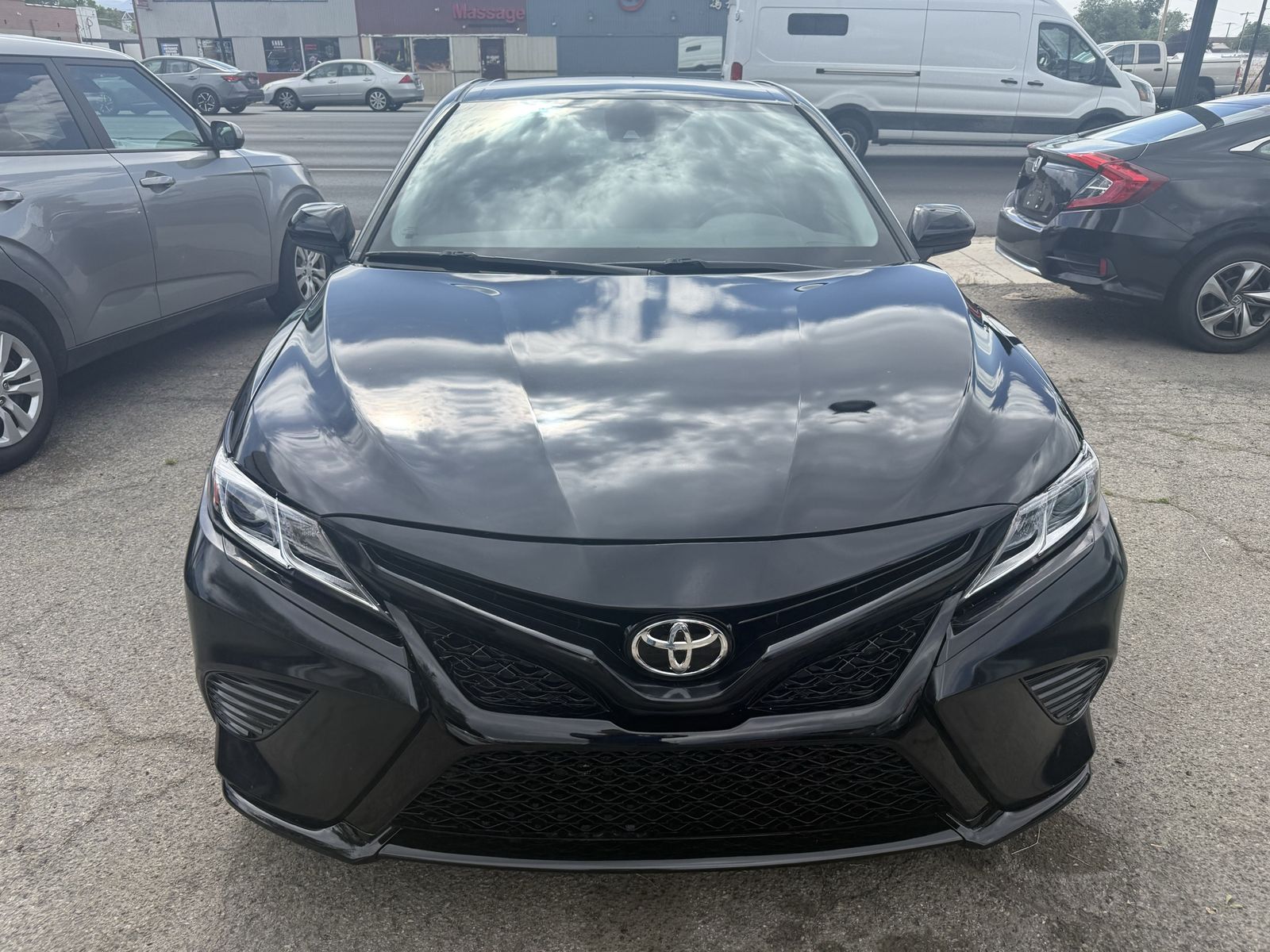 2020 Toyota Camry SE