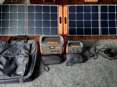 Jackery Solar Generator Bundle