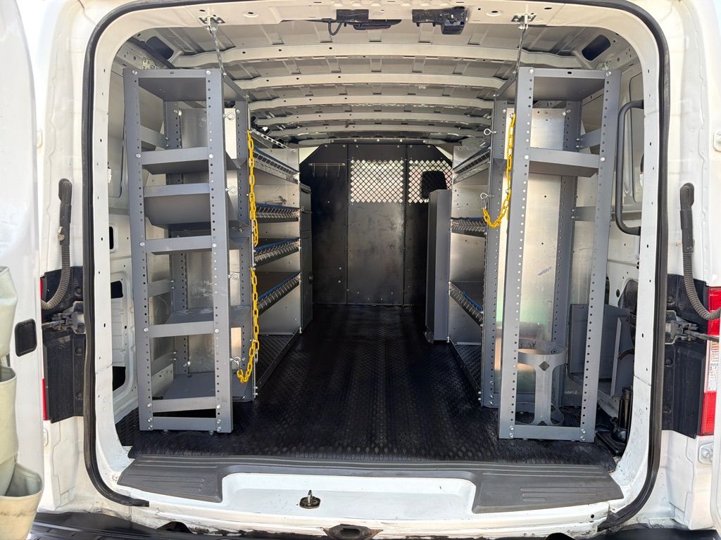 Main image 6