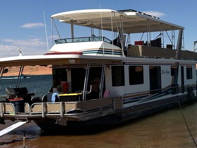 Houseboat share in Bullfrog slip