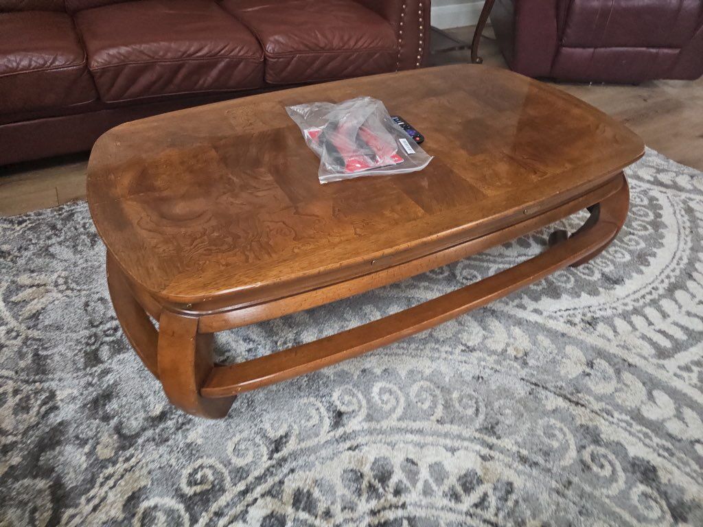 Coffee Table with 2 glass end tables