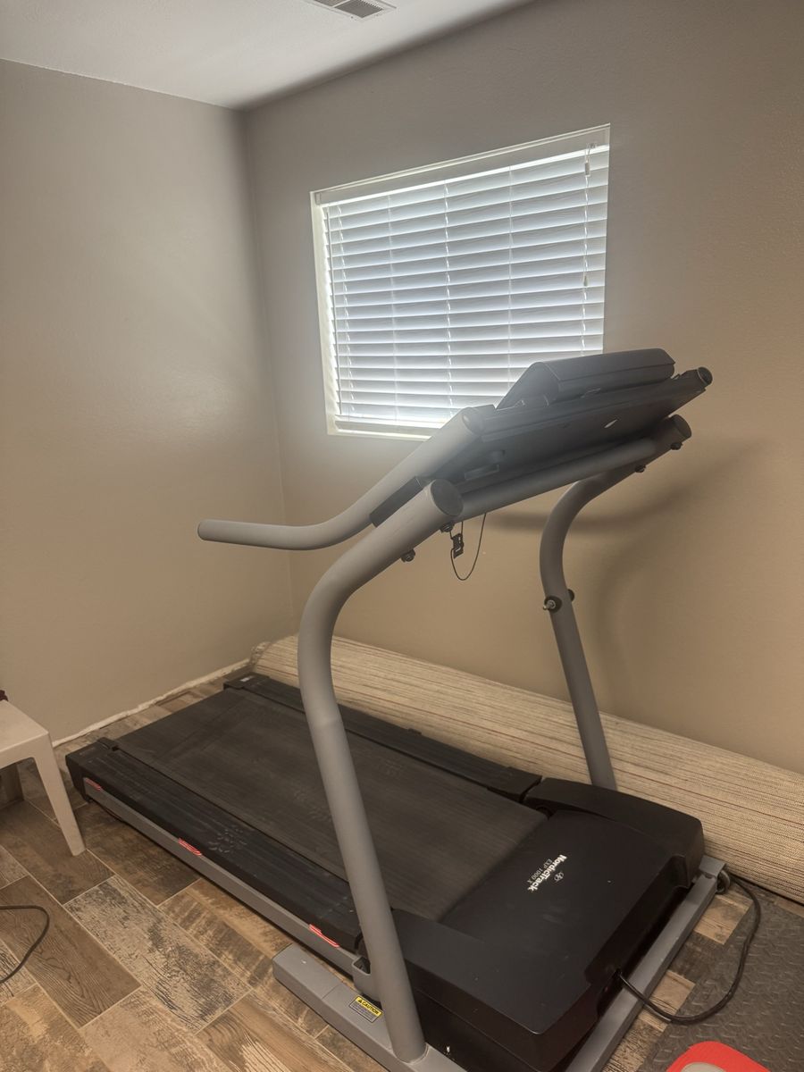 NordicTrack EXP 1000 X Folding Treadmill for Home Gym - Used