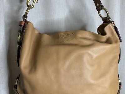 2006 Vintage Authentic Coach Leather Tan Shoulder Bag Hobo Purse Brass Hardware