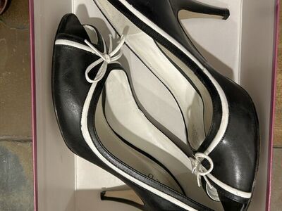 Michelle D Black White Leather Peep Toe Bow Pumps