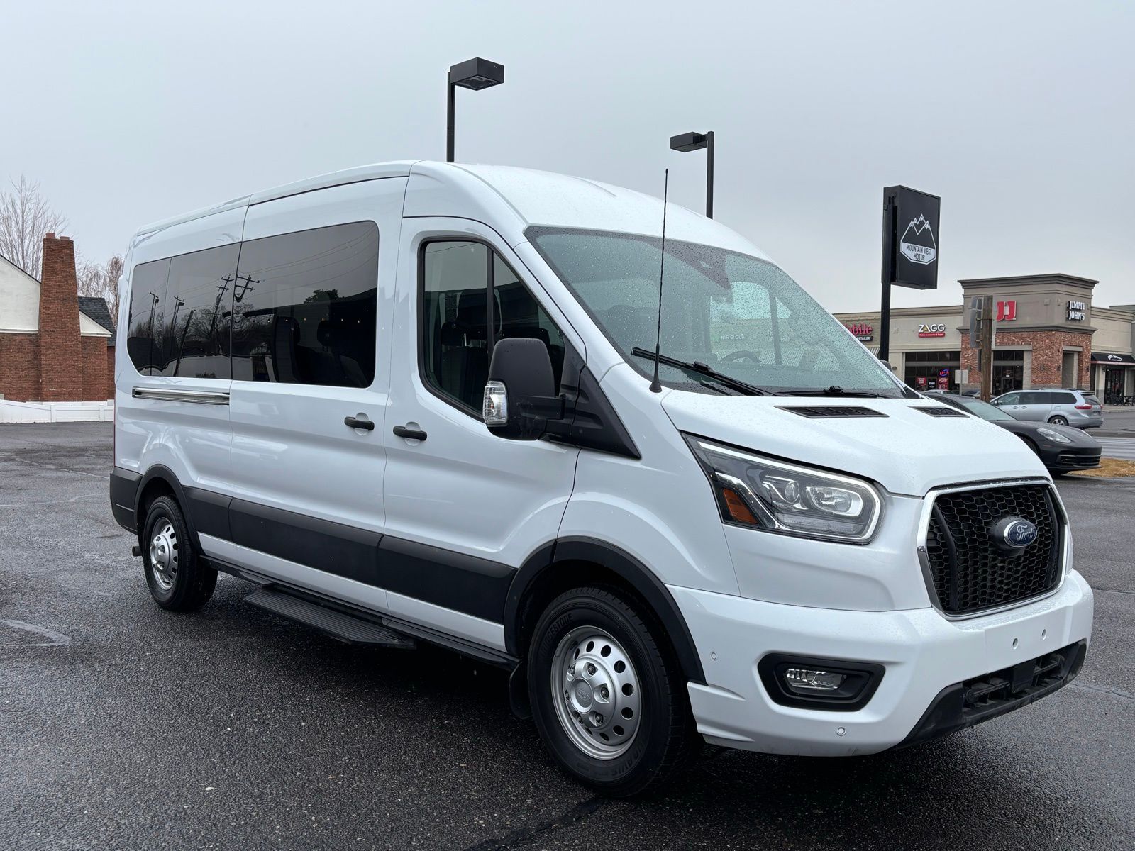 2023 Ford Transit 350 XLT