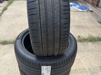 255/40R19 PIRELLI P ZERO PZ4 96Y
